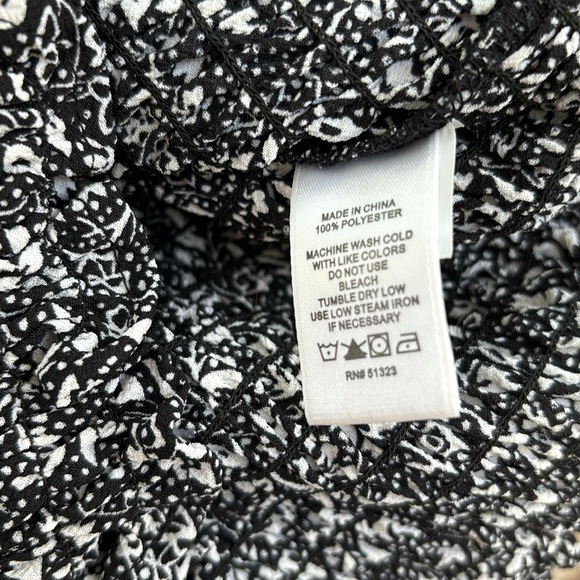 1 State smocked top Small - Picture 3 of 3